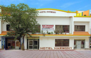 Отель Hotel Harmony  Кхаджурахо